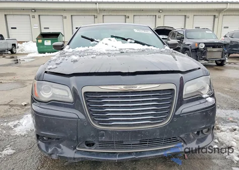 2013 Chrysler 300C Varvatos z USA, uszkodzony, nr VIN 2C3CCADT5DH672642